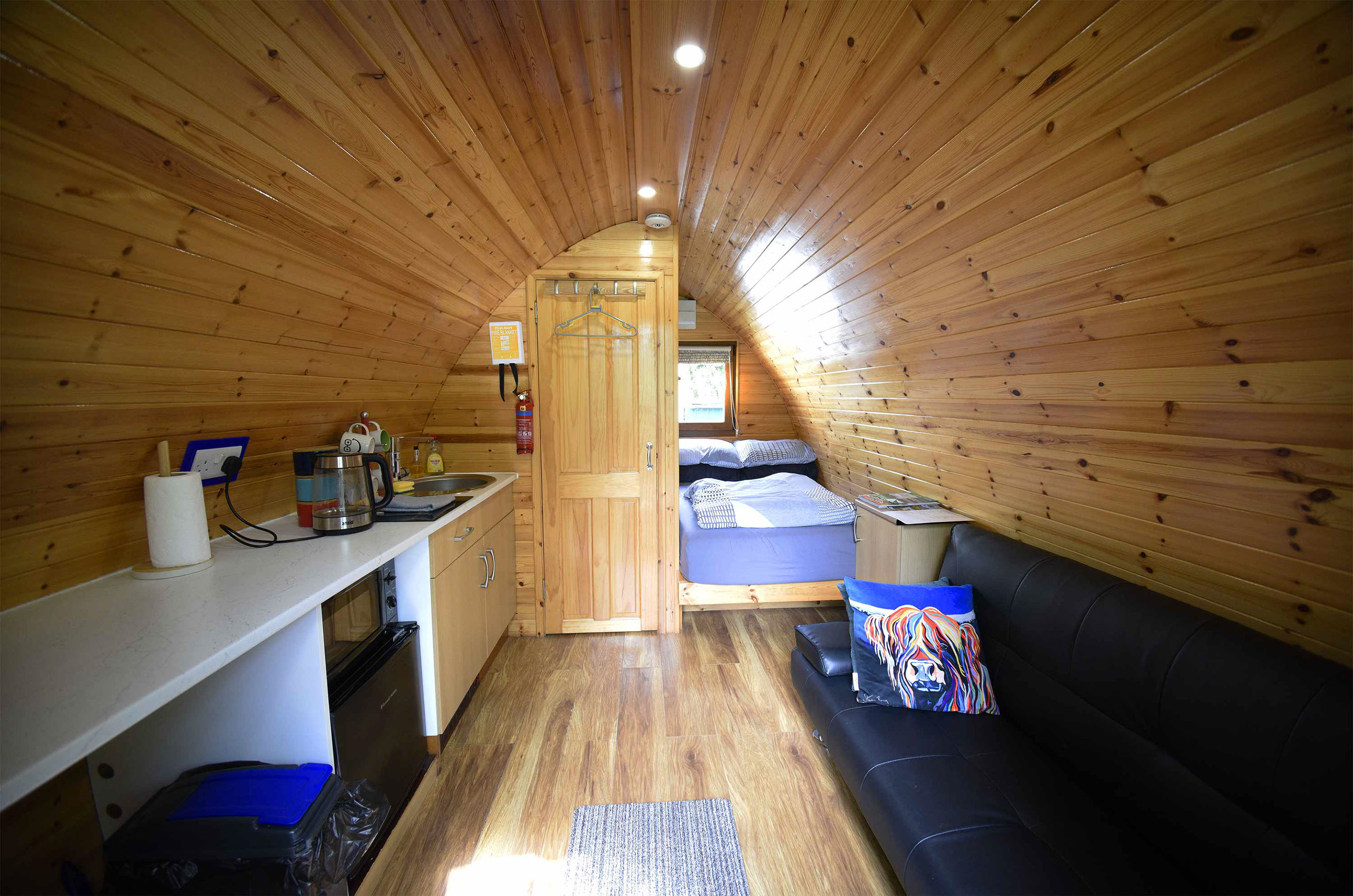 Self catering accommodation in Portree with double bedroom and smart tv with WIFI