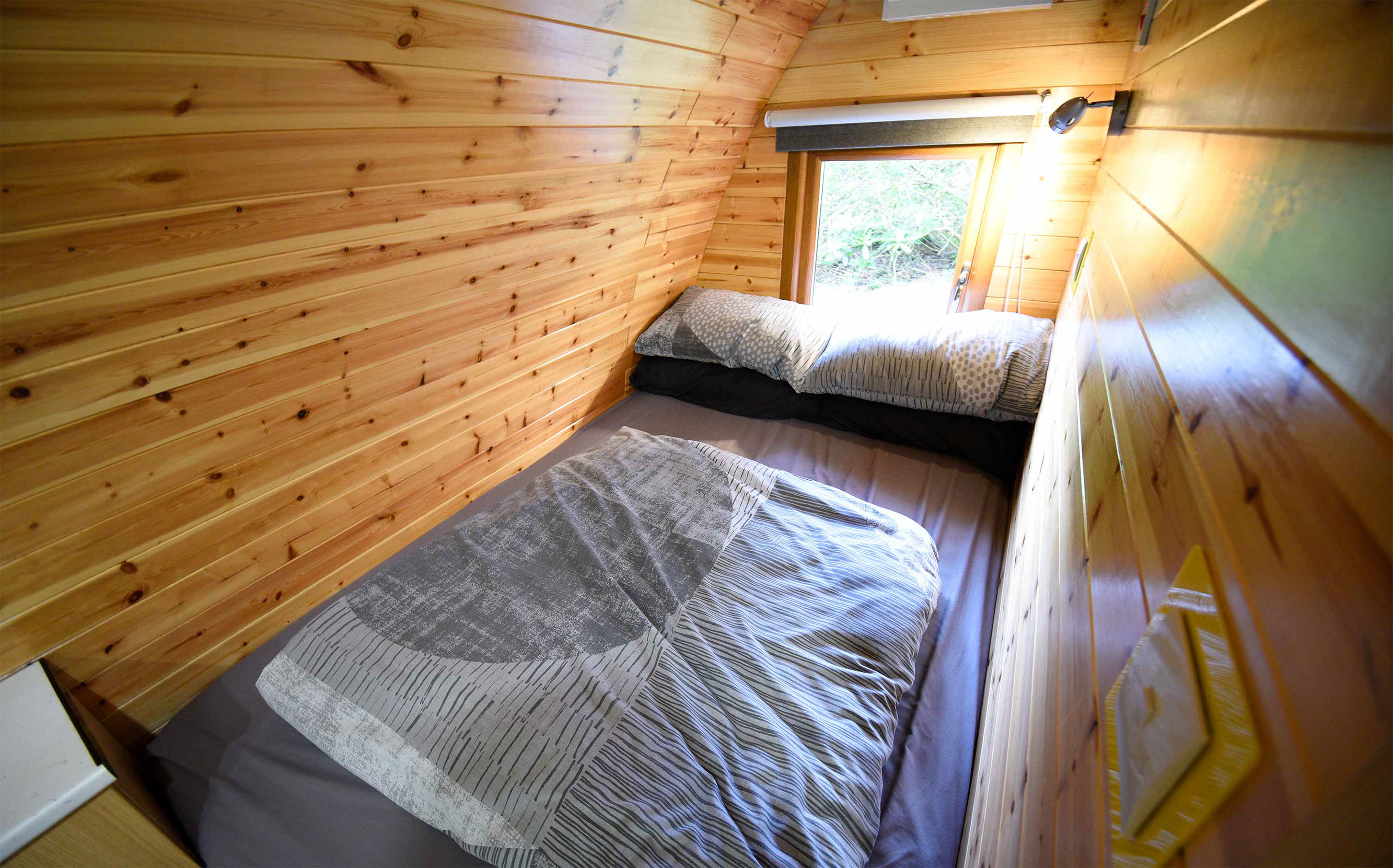 Our self catering apartment accommodation in Portree contains a modern bathroom