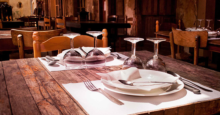 Enjoy many great restaurants located close to Dunvegan Camping Pods