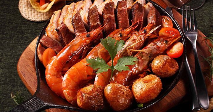 Dunvegan Camping Pods self catering accommodation is located near many great restaurants providing seafood